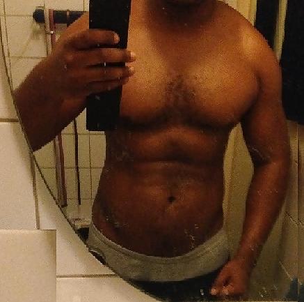 5P Muscular 25 year old black guy
