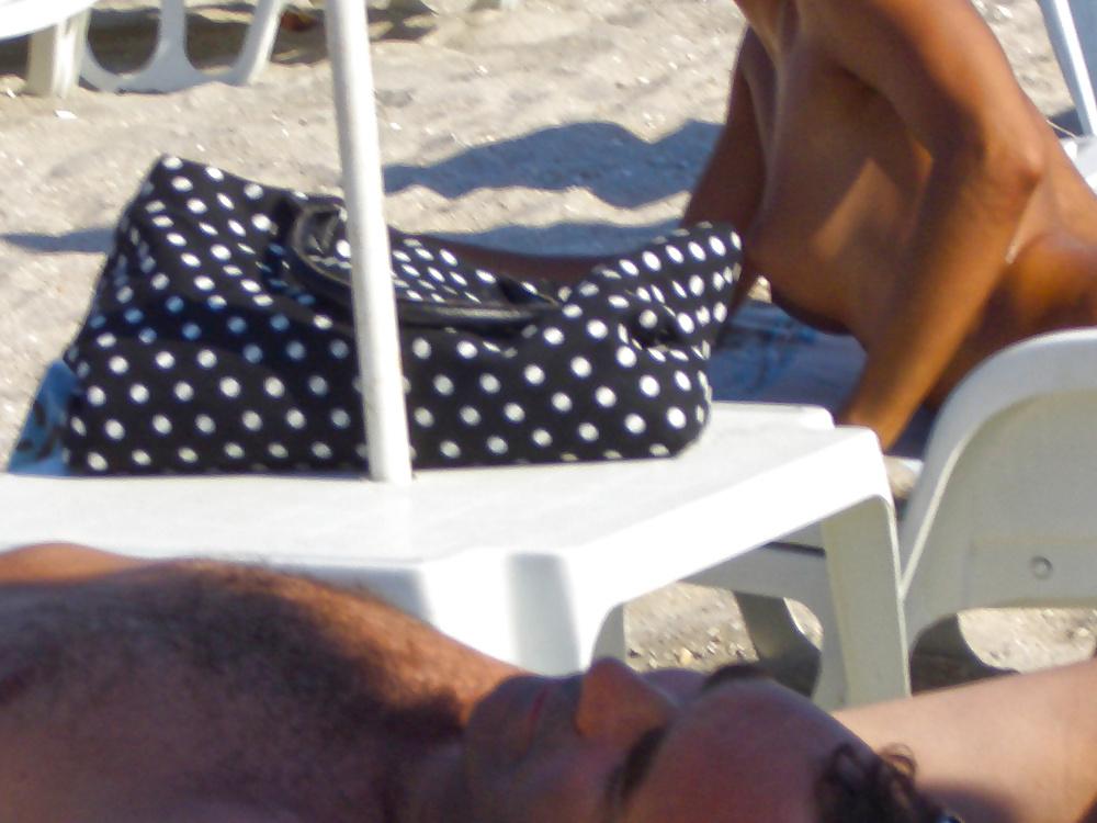 25P Beach babes