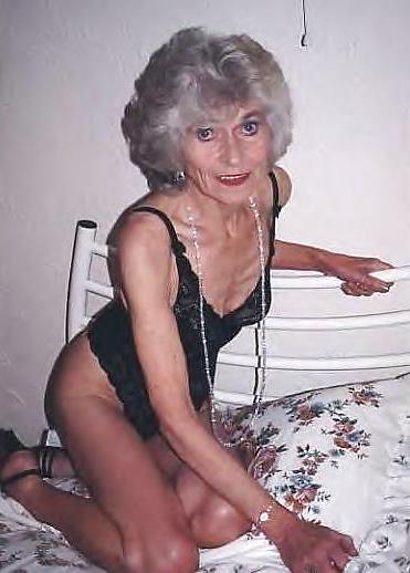 15P Mature Beauty - Torrie 10