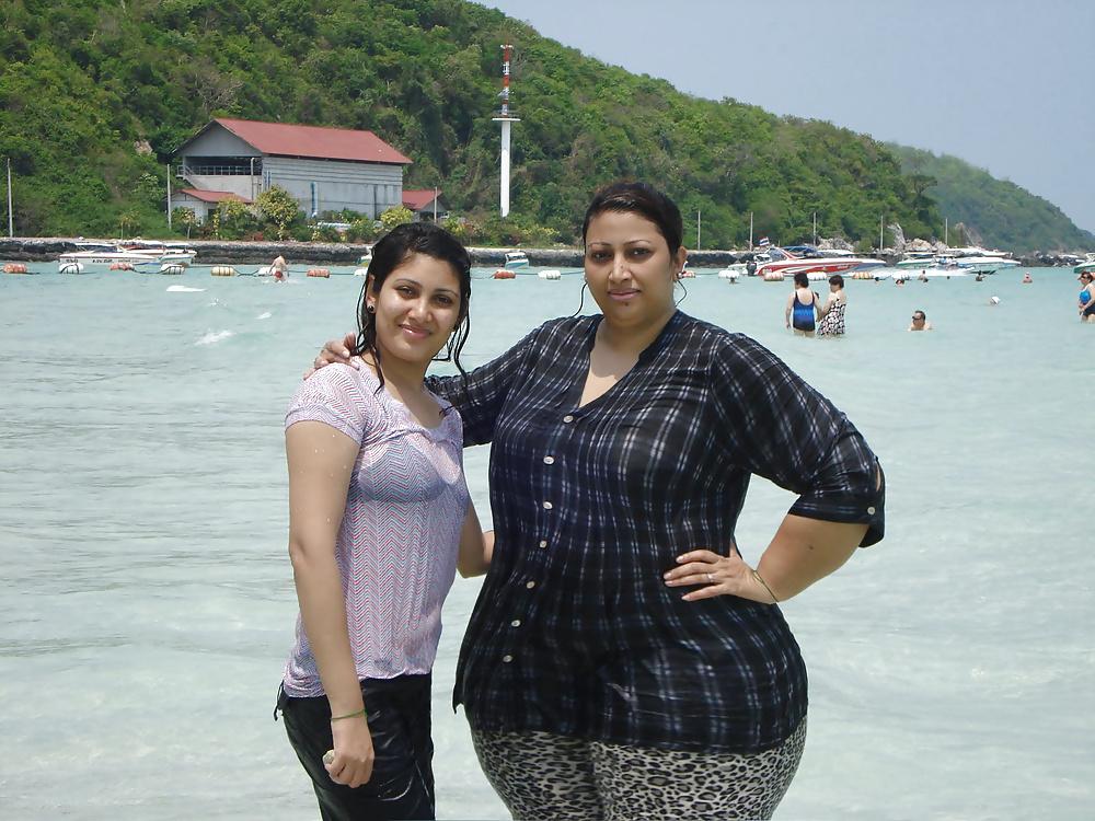 8P Desi Fat Aunties