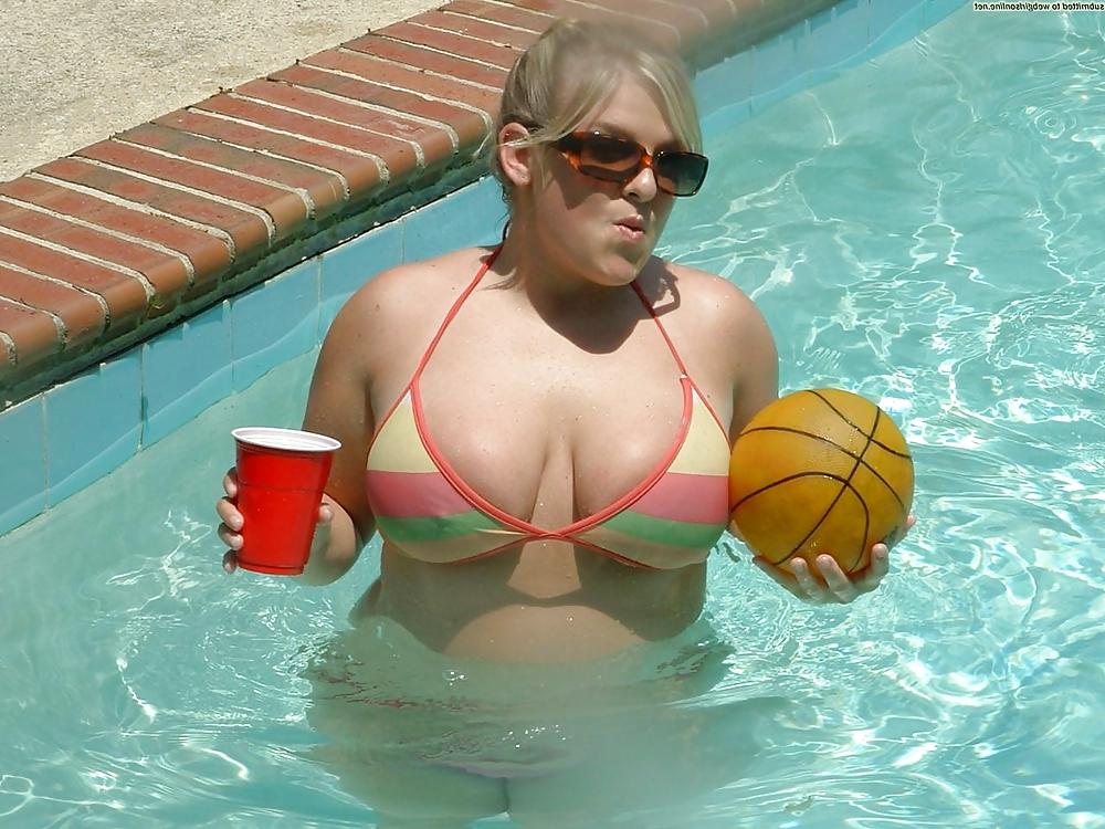 15P Titten, tits, huge, breast, 