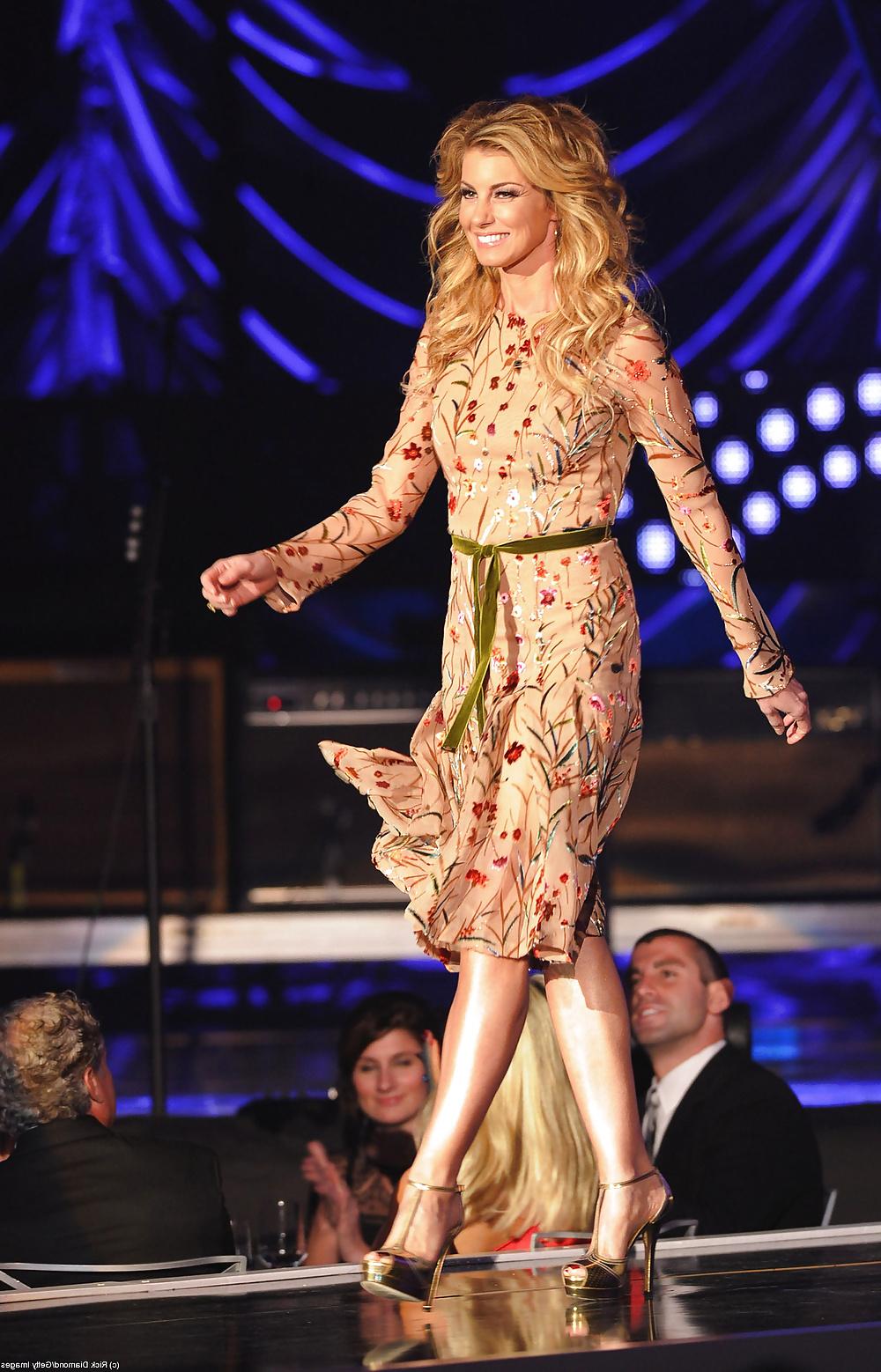 16P Foot - goddess #28 : Faith Hill