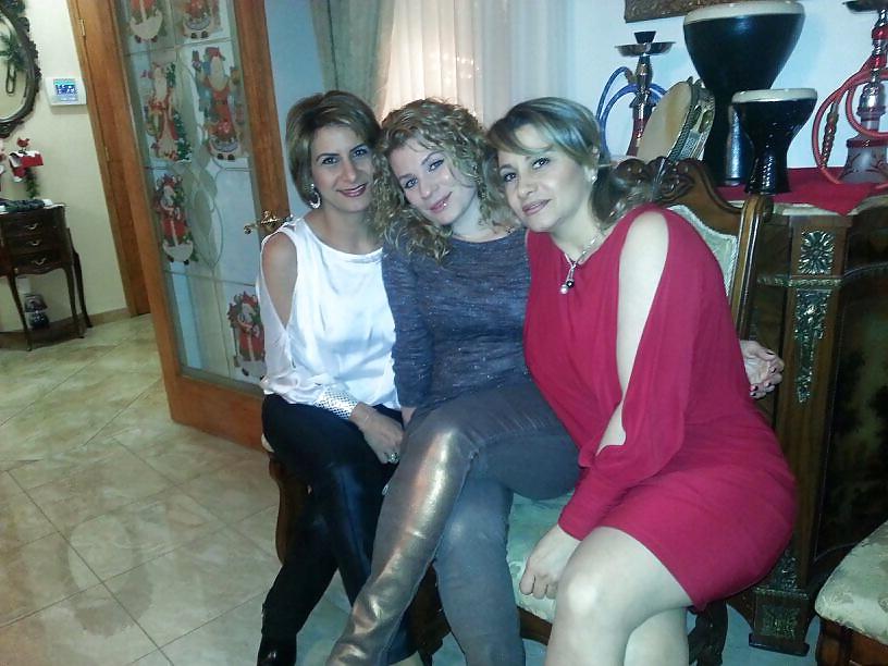 8P Arab Woman 488