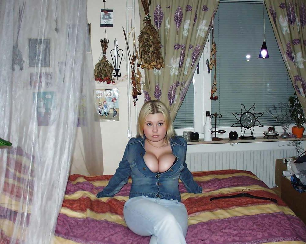 13P Downblouse 003