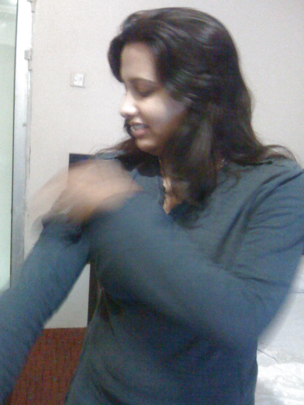 25P Desi wife 2
