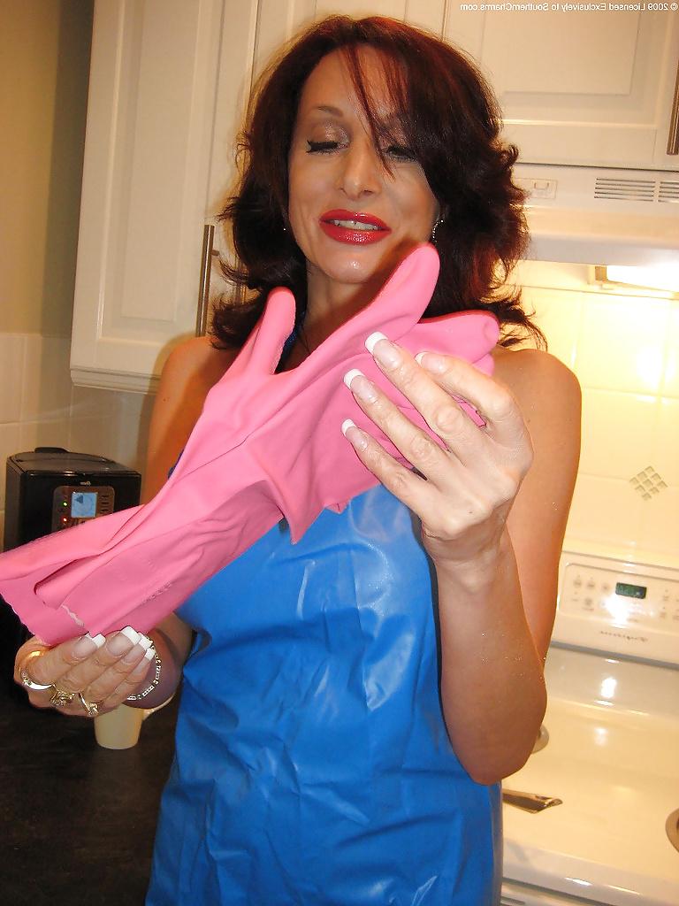 24P Houswife in pvc Apron