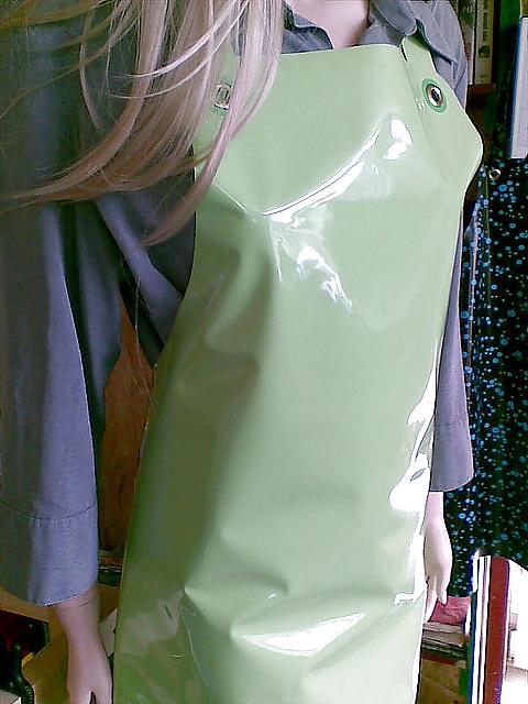 24P Houswife in pvc Apron