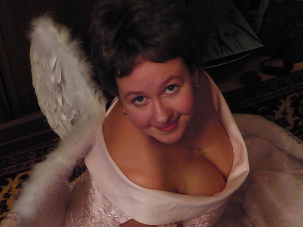 15P Busty Russian Woman 1903