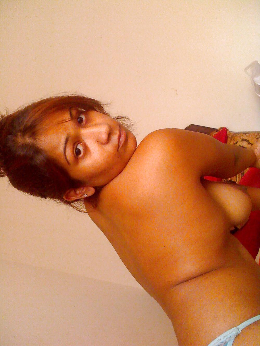 22P Desi Gal 20