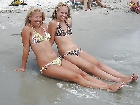 20P Girl-Girl happy just to be together