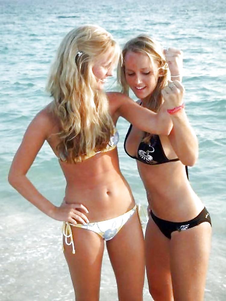 20P Girl-Girl happy just to be together