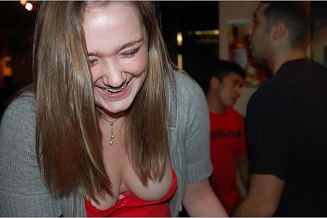 17P Downblouse 002