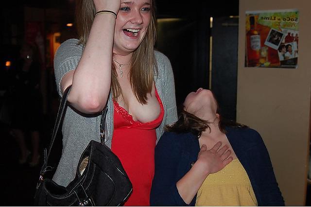 17P Downblouse 002