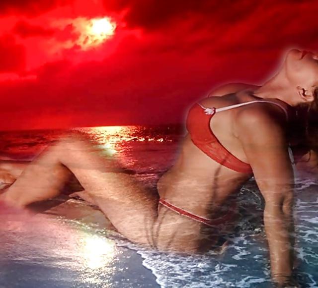 25P 69Milf loves the beach