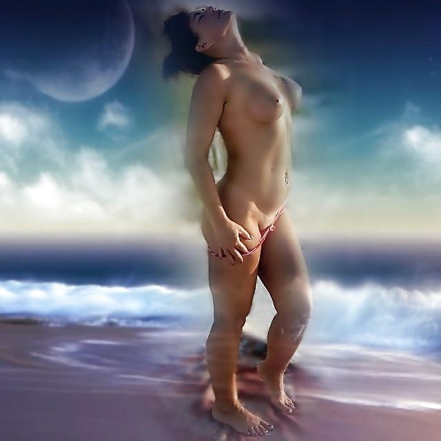 25P 69Milf loves the beach