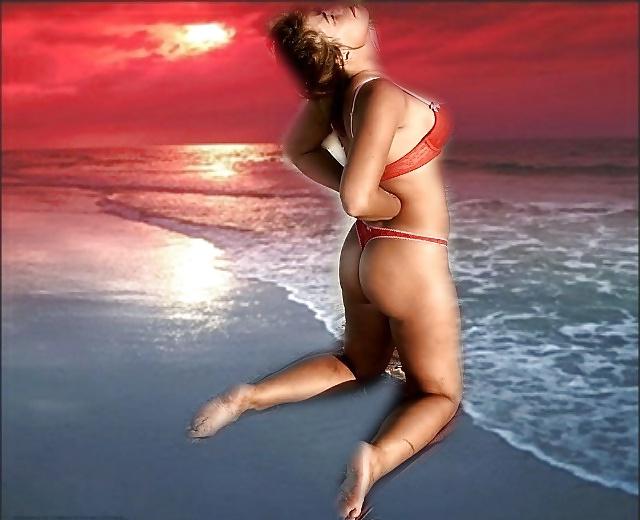 25P 69Milf loves the beach