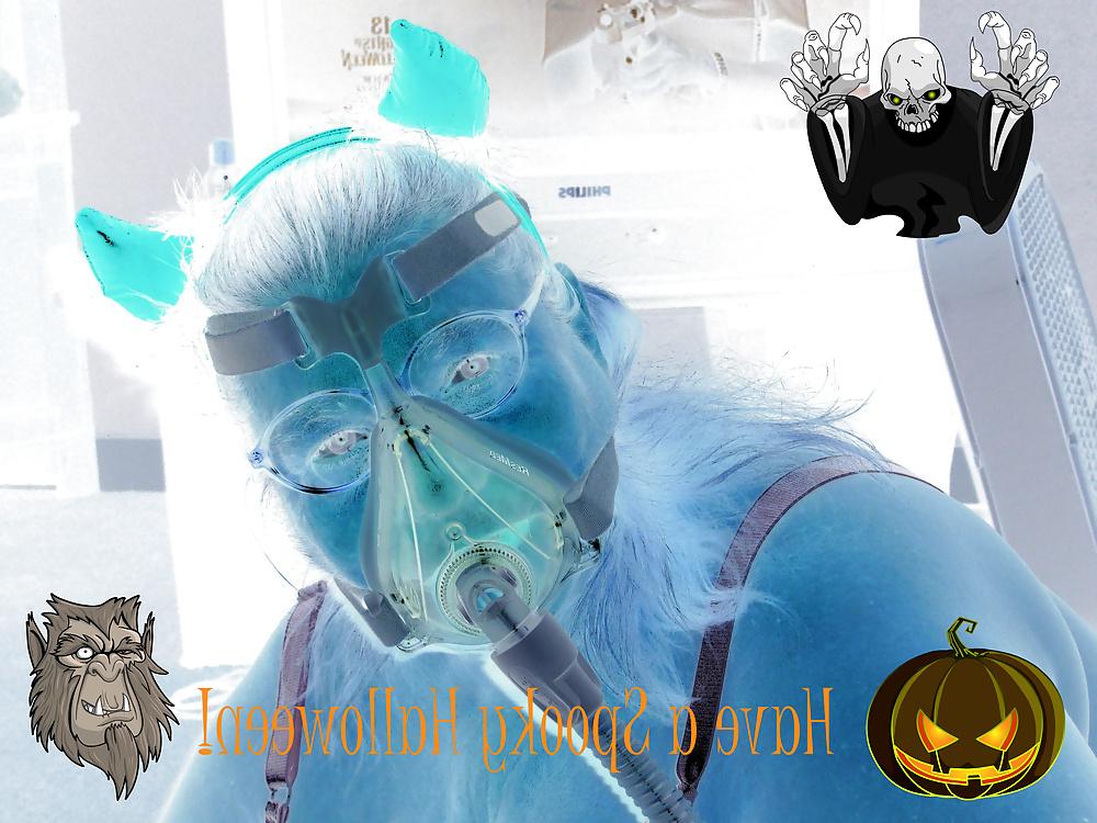 16P HALOWEEN PICS 