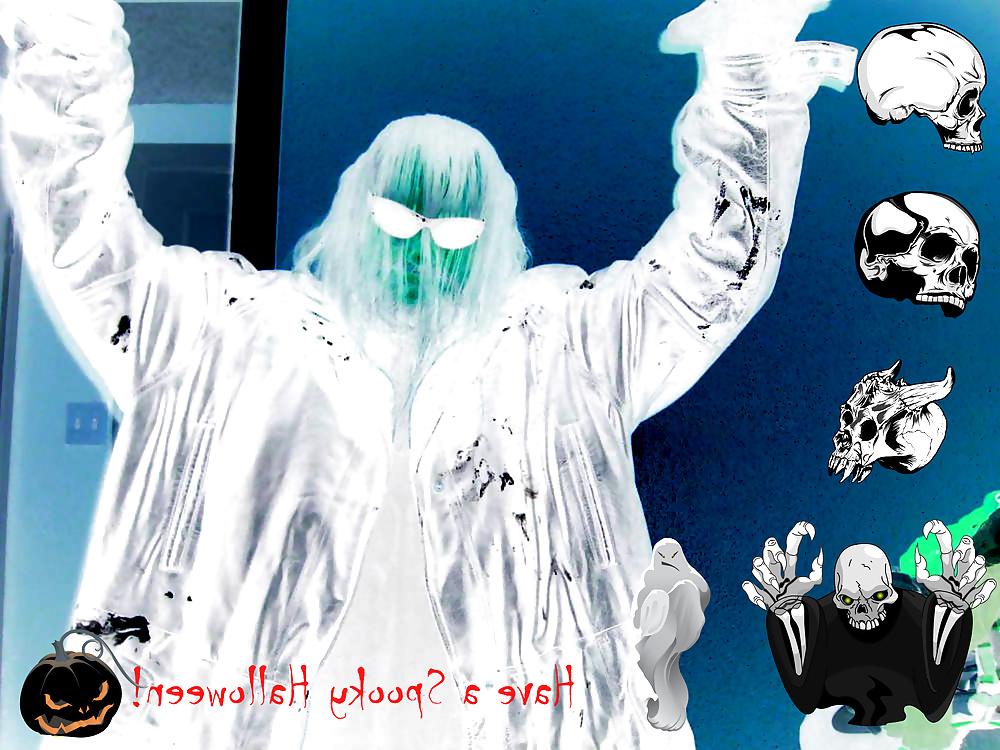 16P HALOWEEN PICS 