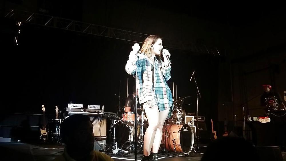 15P Joanna ''JoJo'' Levesque (see-through) 08.23.14