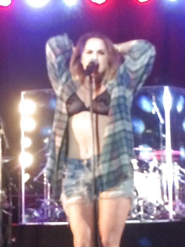 15P Joanna ''JoJo'' Levesque (see-through) 08.23.14