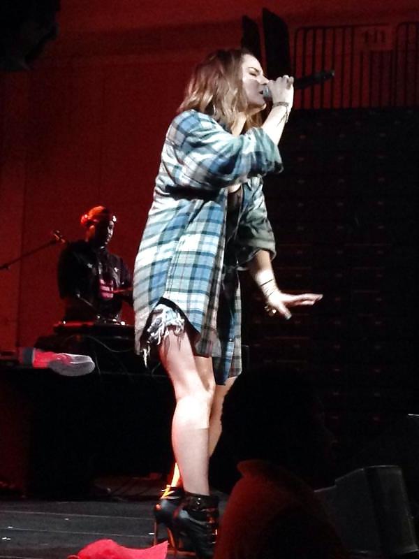 15P Joanna ''JoJo'' Levesque (see-through) 08.23.14
