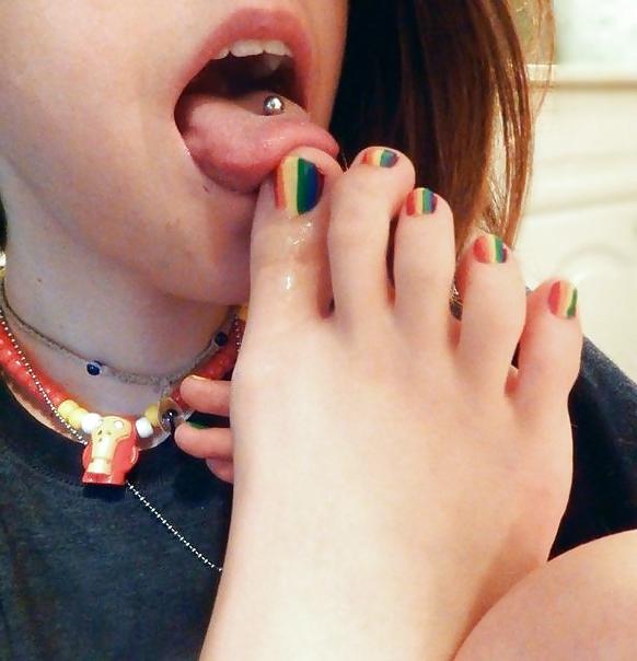 25P Foot Fetish 3