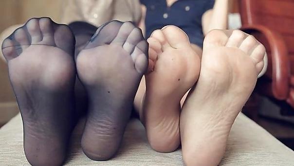 25P Foot Fetish 4