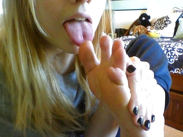 25P Foot Fetish 4