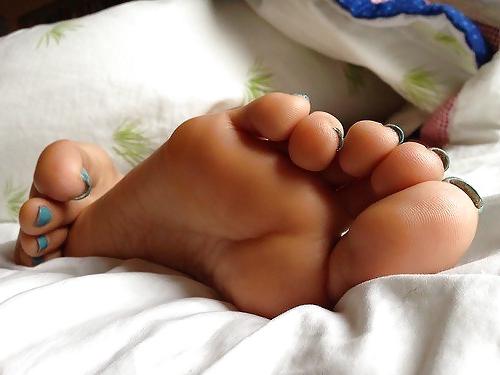 25P Foot Fetish 4