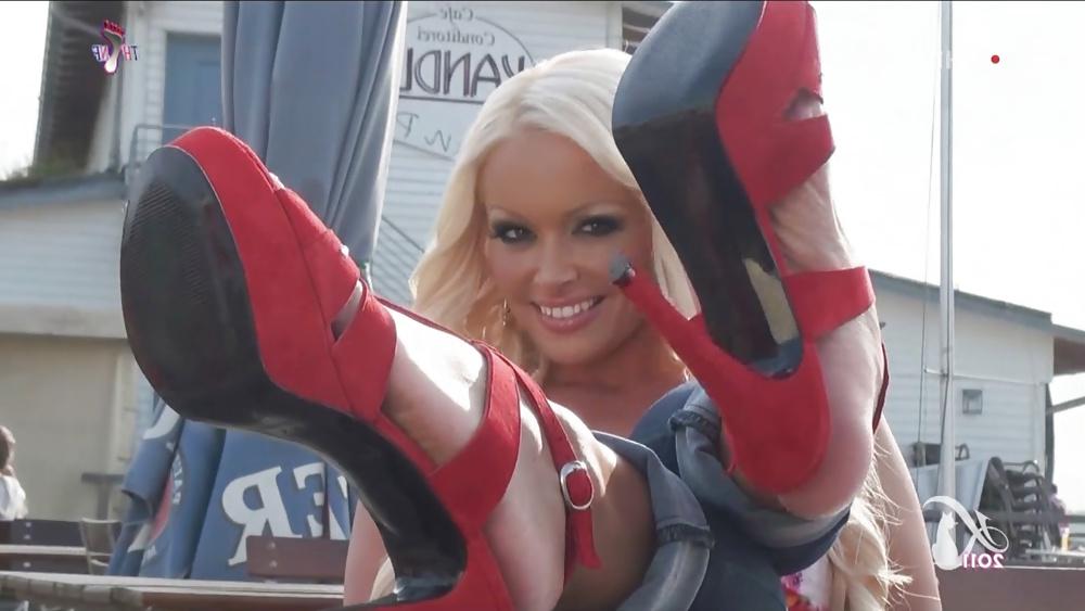 15P Foot - goddess #32 : Daniela Katzenberger