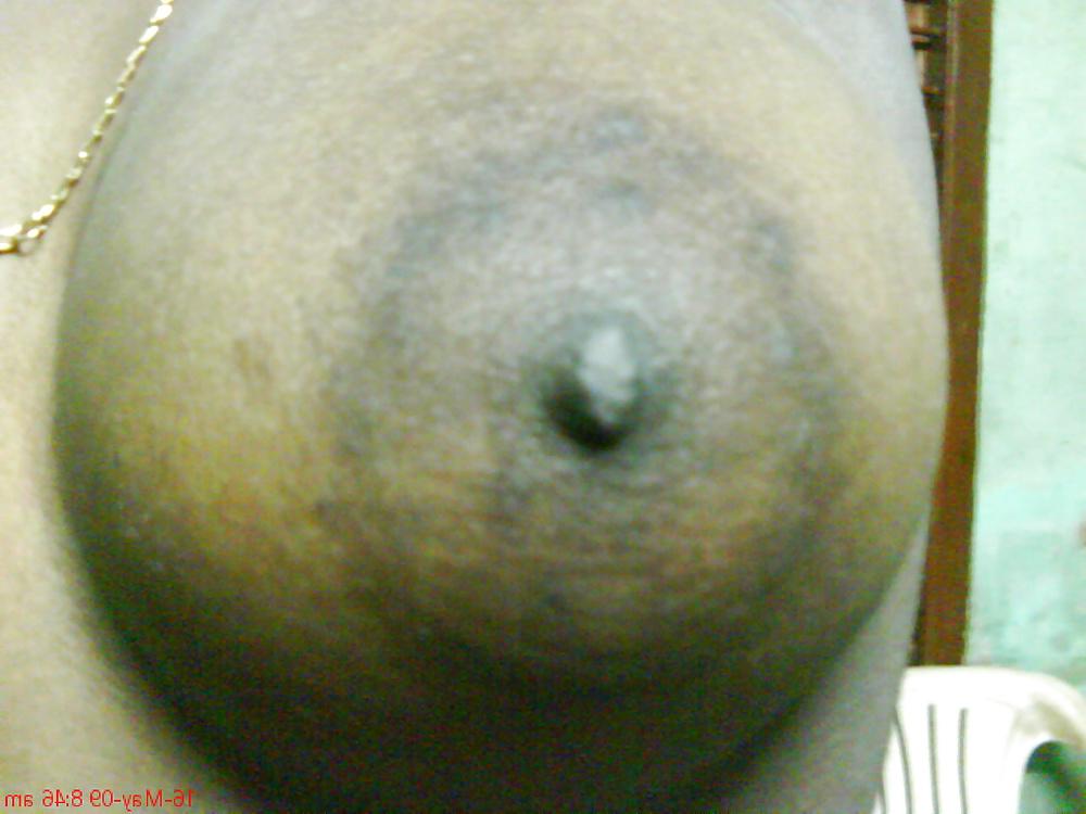 25P Desi girl selfie boobs and pussy