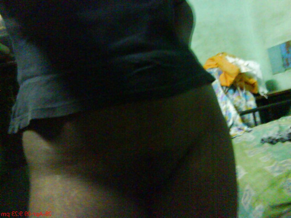 25P Desi girl selfie boobs and pussy