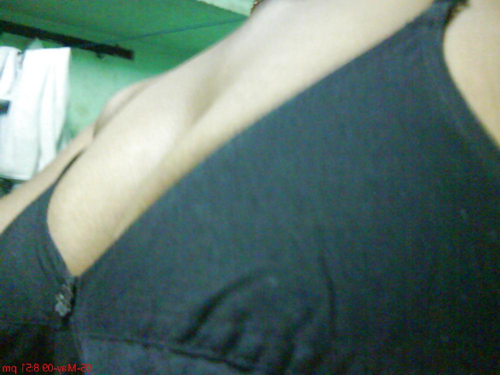 25P Desi girl selfie boobs and pussy