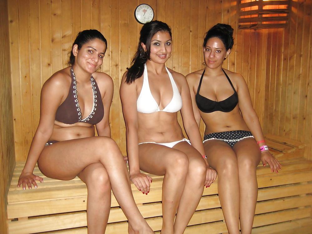 25P Desi Showing Assets