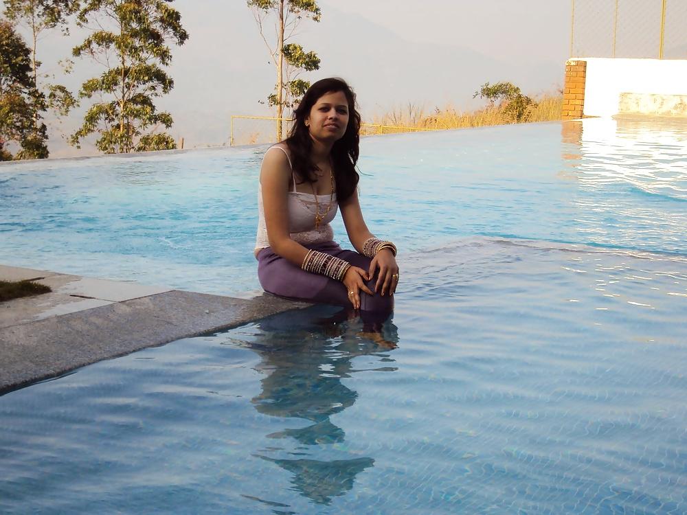 25P Desi Showing Assets