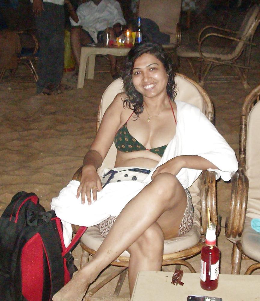 25P Desi Showing Assets