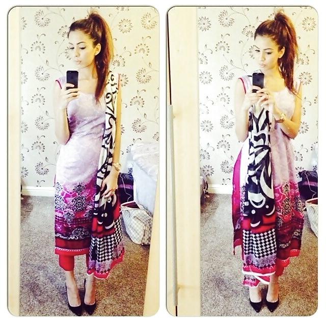 25P Desi Sexy Dresses & Asses - FOR COMMENTS