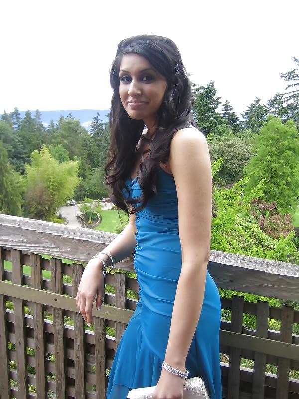 25P Desi Sexy Dresses & Asses - FOR COMMENTS