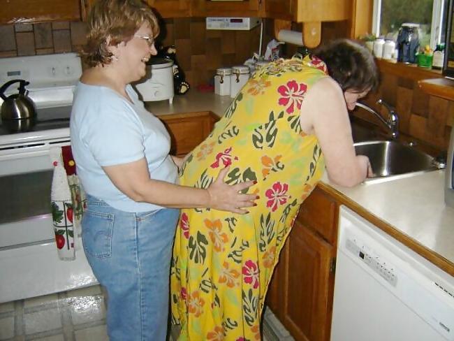17P Two granny's get it on  vo1