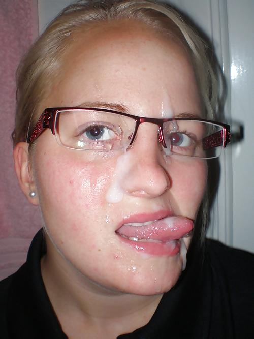 24P Lick Lip Cumshots