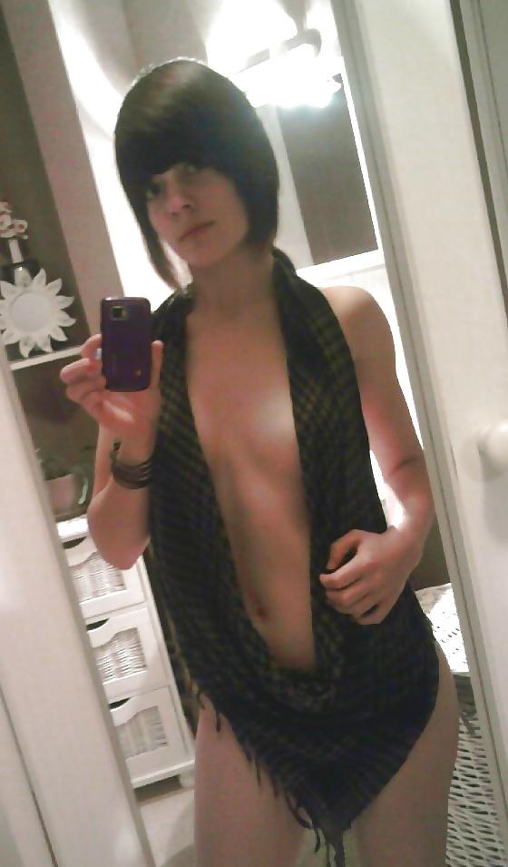 25P Self Pics - Hot Amateurs - vol 33!