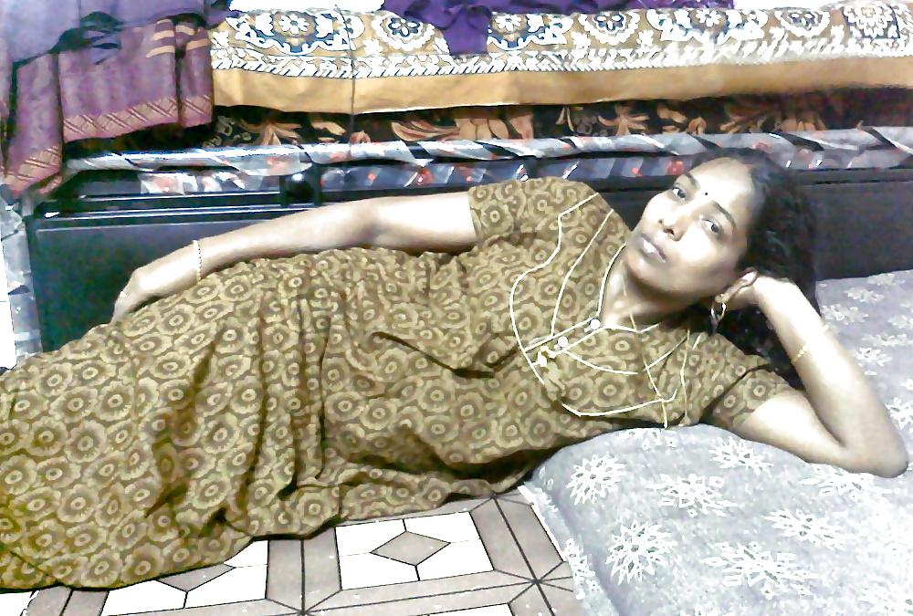 18P Desi mom