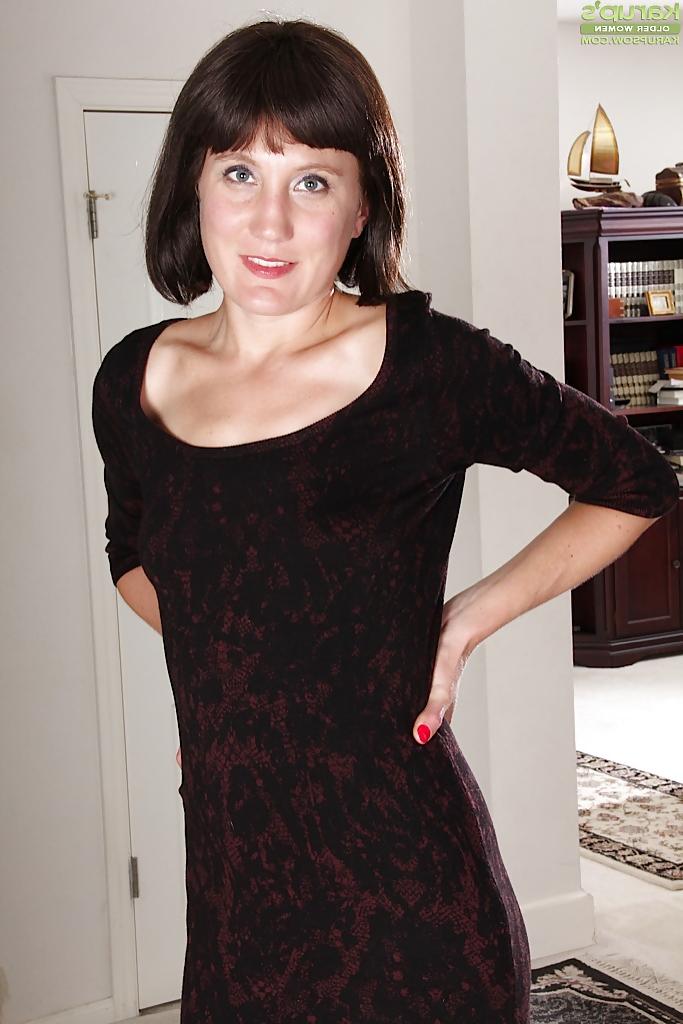 16P Skinny beauty brunettes mature.