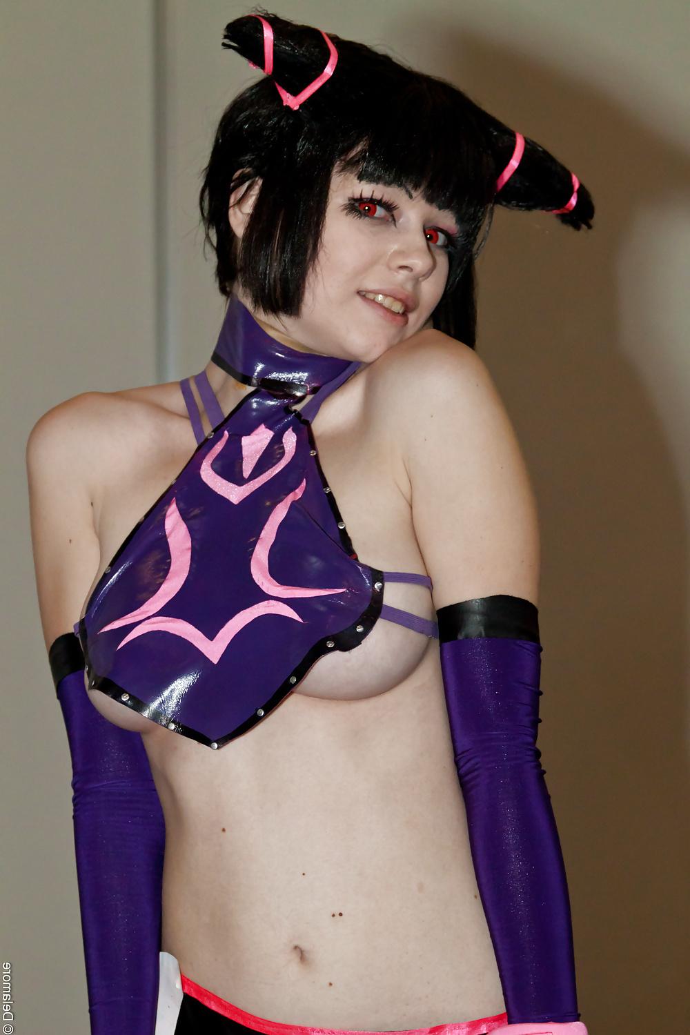25P Halloween girls