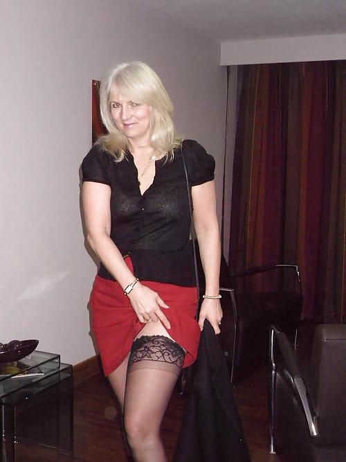 24P Short Skirts & Stocking Tops 6