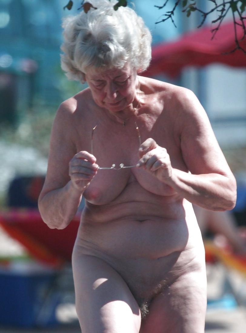 25P Old grannies