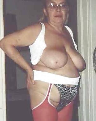 25P Old grannies