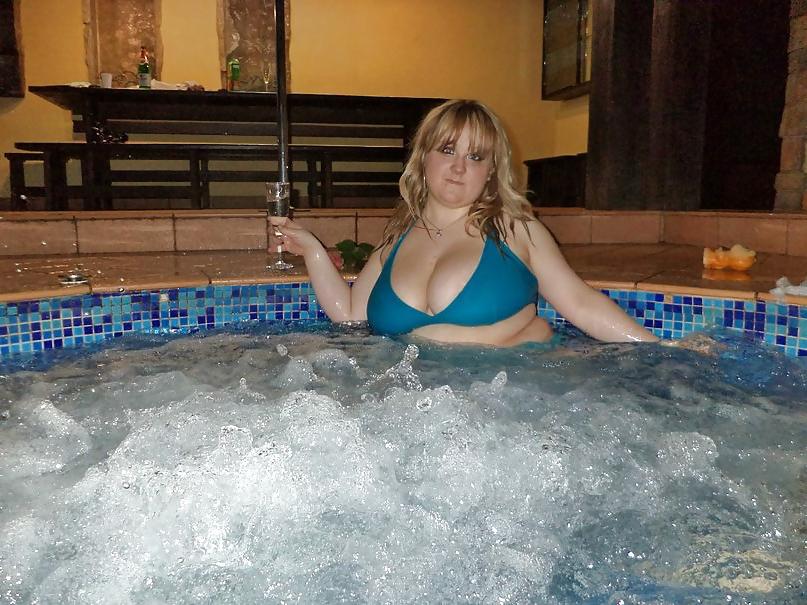 10P Busty Russian Woman 1894