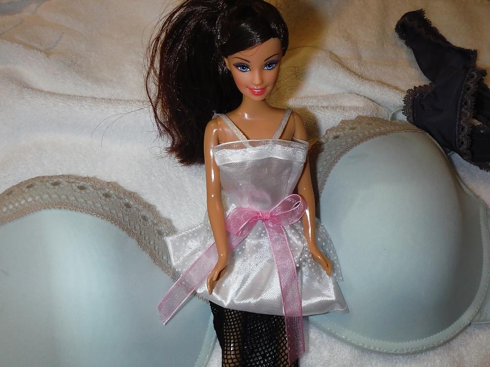 23P A Guy & Doll