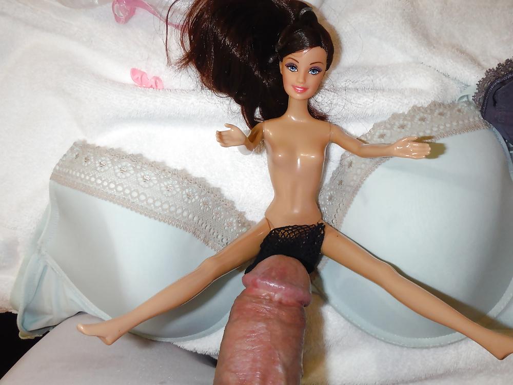 23P A Guy & Doll